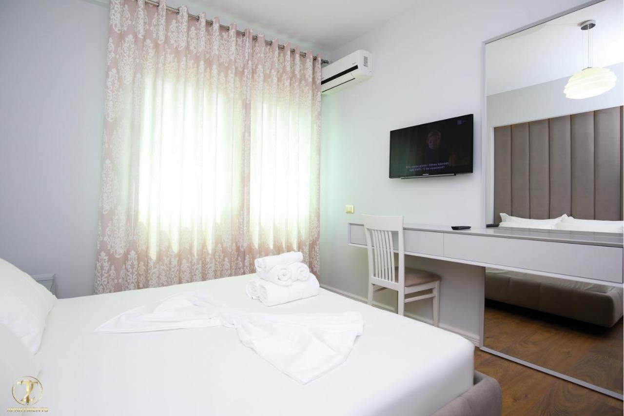 T2 City Apartments Vlorë Exteriör bild