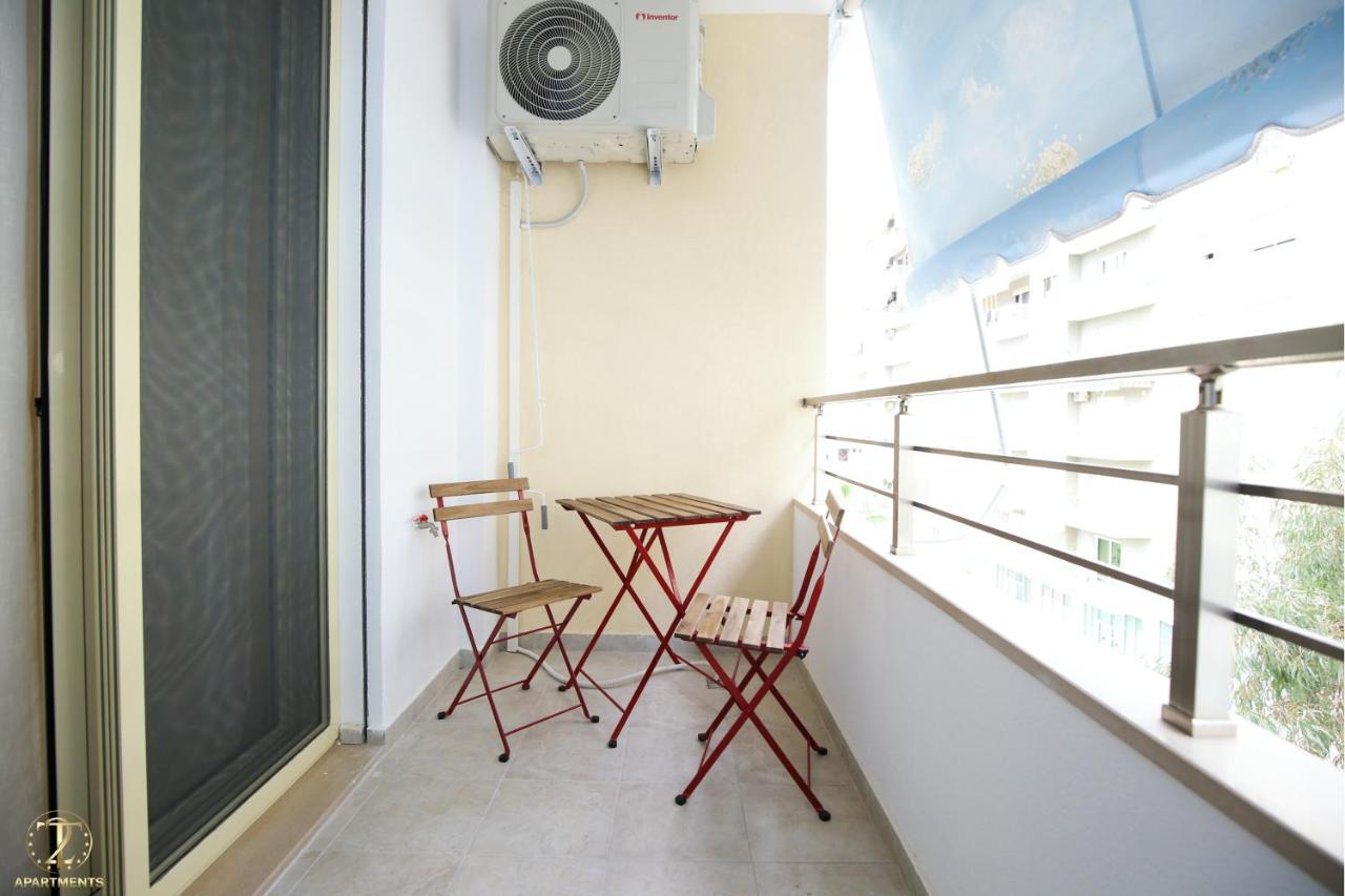 T2 City Apartments Vlorë Exteriör bild