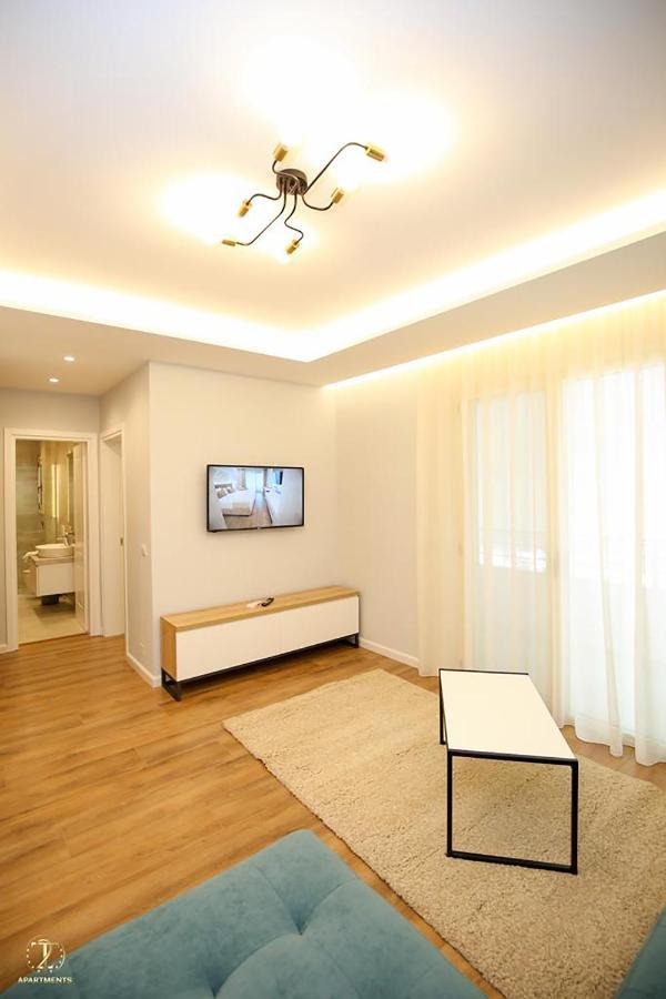T2 City Apartments Vlorë Exteriör bild